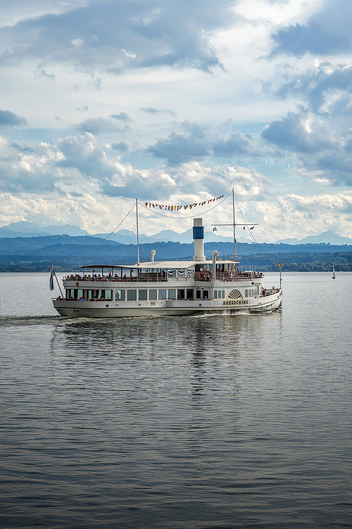"Raddampfer" HERRSCHING auf dem Ammersee
