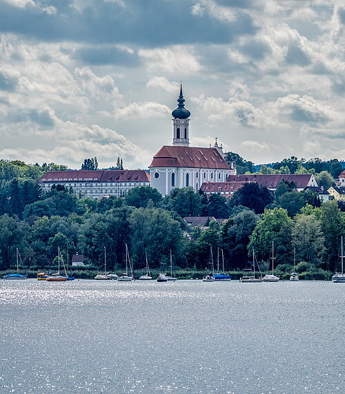 Blick auf das Marienmünster in Diessen