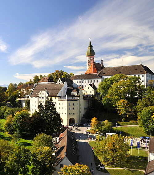 Blick auf Kloster Andechs
