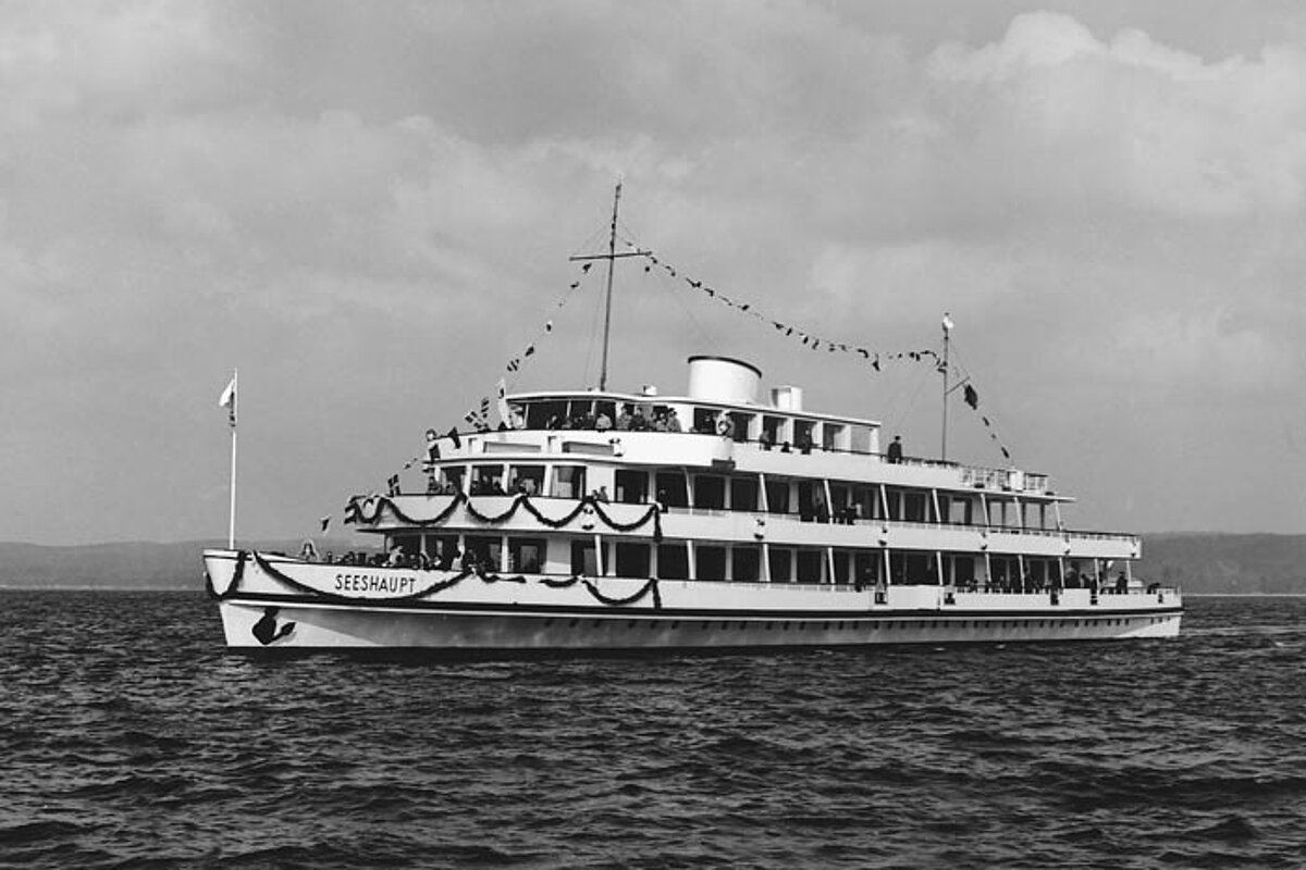 Maiden voyage of the old MS SEESHAUPT on Lake Starnberg