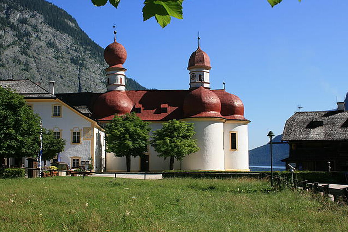 St. Bartholomä am Königssee auf der Halbinsel