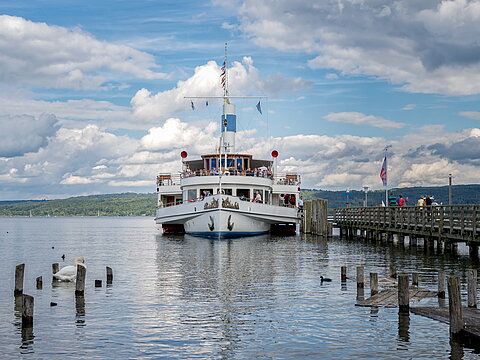 "Raddampfer" HERRSCHING am Steg im Ammersee