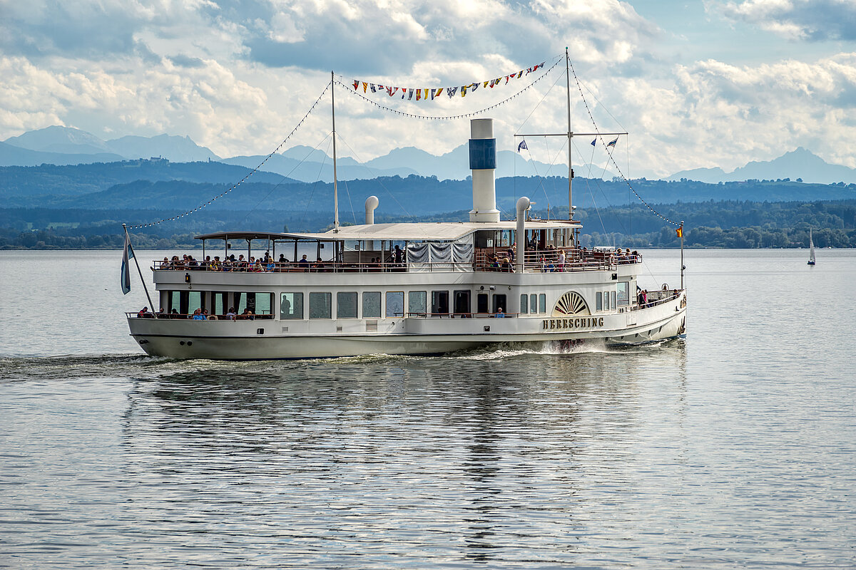 "Raddampfer" HERRSCHING auf dem Ammersee