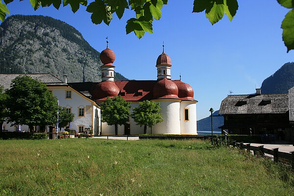 Blick auf die berühmte Wallfahrtskirche St. Bartholomä