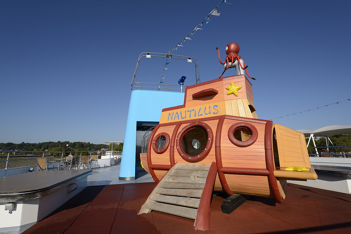 Spielschiff Nautilus auf dem MS STARNBERG